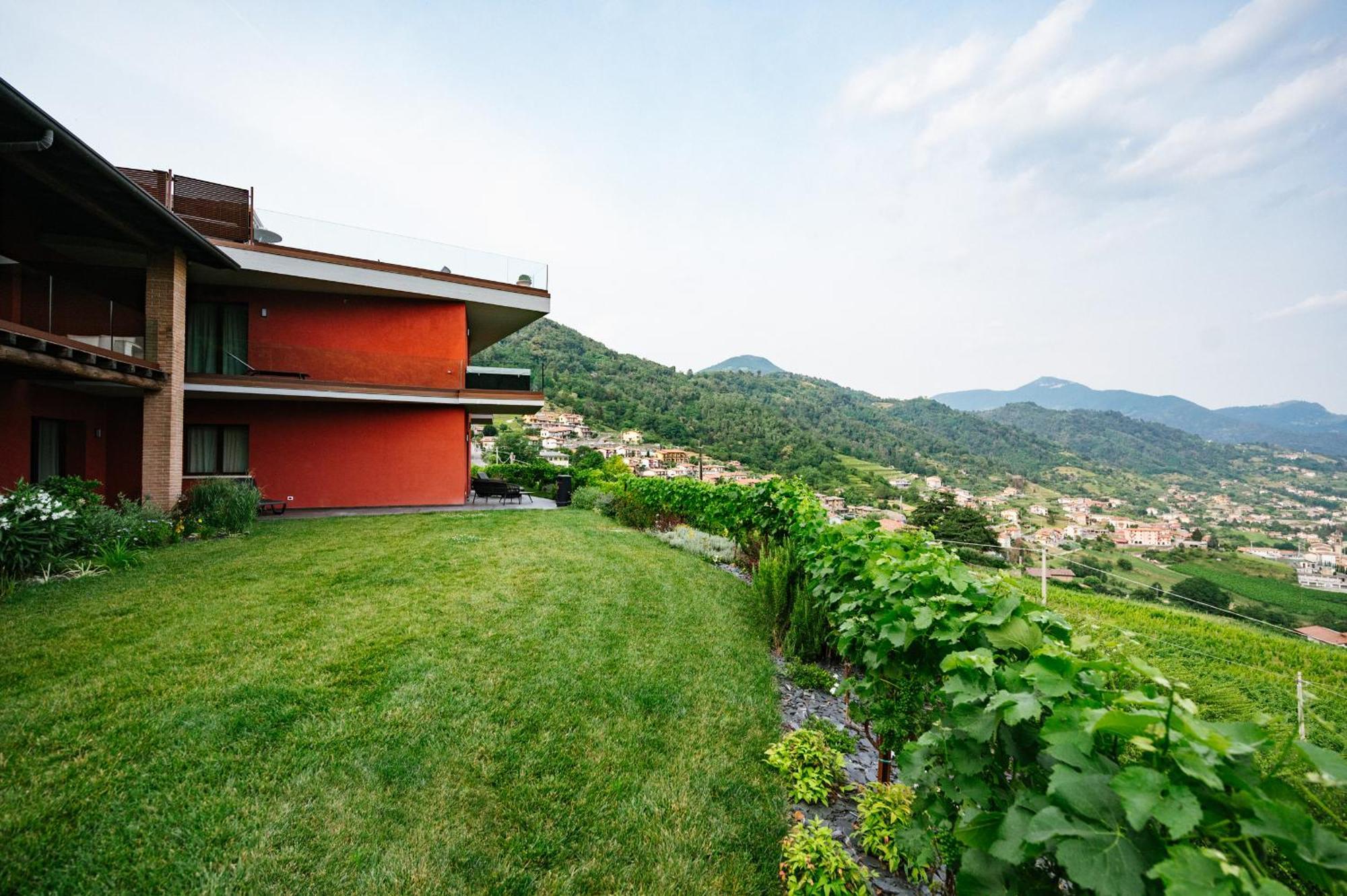 Agriturismo Podere Cavaga Lago D'Iseo Agribio Winery Foresto Sparso المظهر الخارجي الصورة